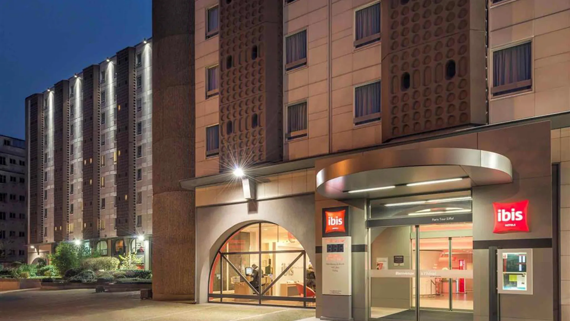 Ibis Paris Tour Eiffel Cambronne 15Eme Hotel