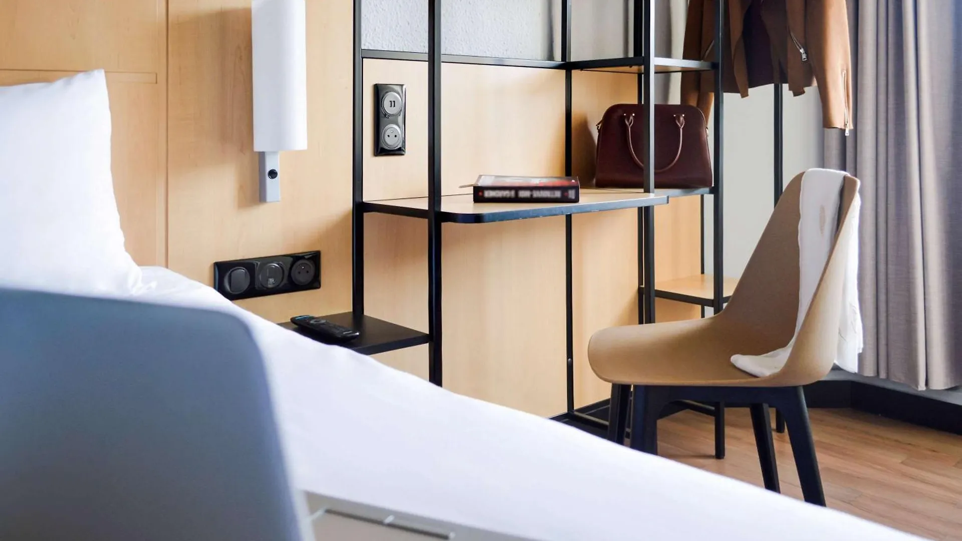 Ibis Paris Tour Eiffel Cambronne 15Eme Hotel