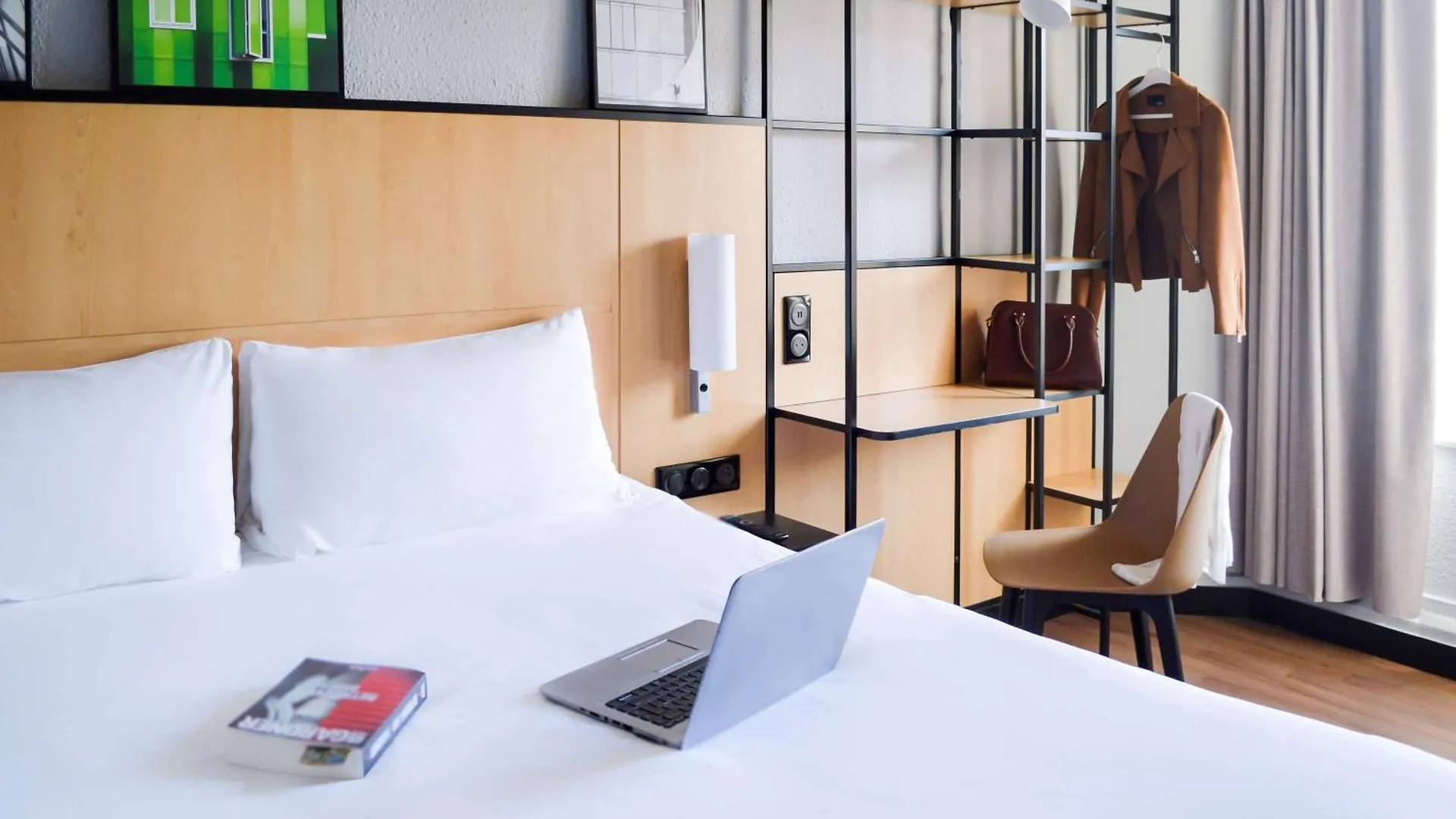 Ibis Paris Tour Eiffel Cambronne 15Eme Hotel 3*,